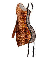 Charger l&#39;image dans la galerie, One Shoulder Cheetah Print Mini Dress
