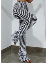 Charger l&#39;image dans la galerie, Striped Fur Stacked Pants
