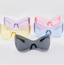 Charger l&#39;image dans la galerie, Butterfly Mask Sunglasses
