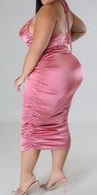 Load image into Gallery viewer, Plus Size Mauve Midi Dress
